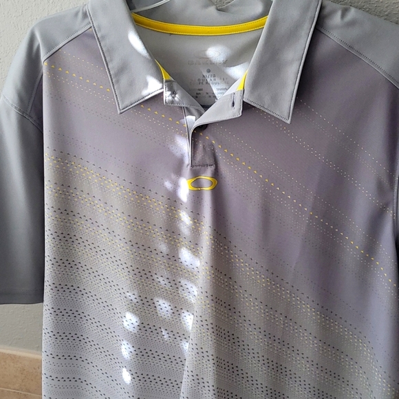 Used, Oakley Hydrolix polo, silver and yellow XL - Picture 1 of 4